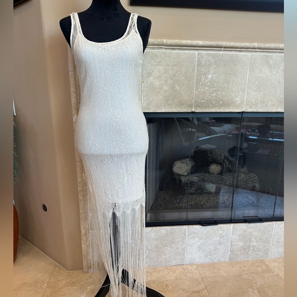 ALICE & OLIVIA Lace & Fringe Dress, Cream/Metallic NWT Size 4 - Picture 1 of 12